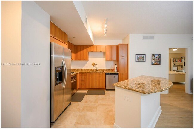 Building Photo - 510 NW 84th Ave