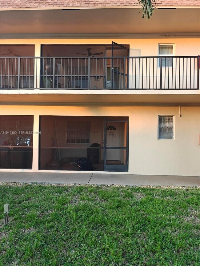 Building Photo - 421 NE 1st St