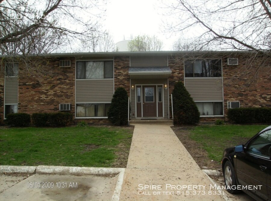Primary Photo - Spacious 2 bedroom 1 bath