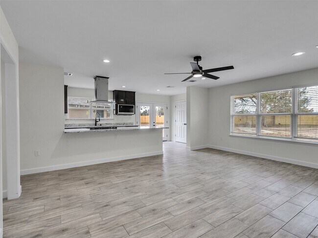 Foto del edificio - 4835 County Rd 380