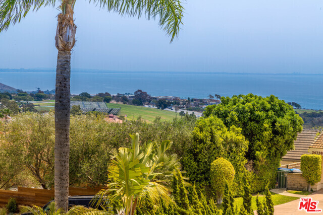 Building Photo - 24743 Vantage Point Terrace
