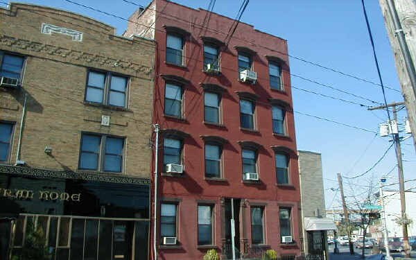 Building Photo - 145 Brunswick St