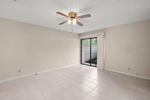 Building Photo - 8608 Lake Isle Dr