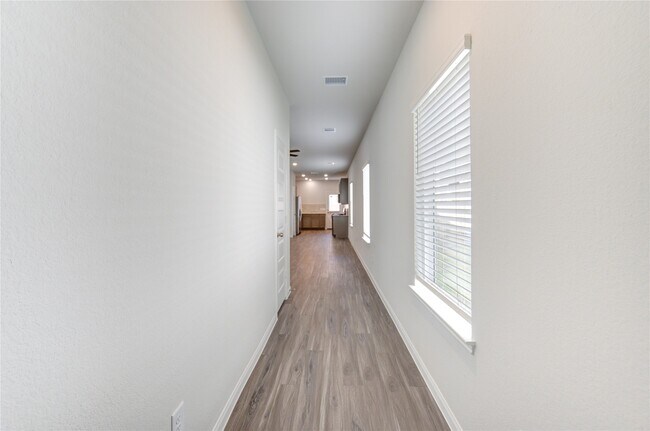 Building Photo - 13321 Burbot Dr