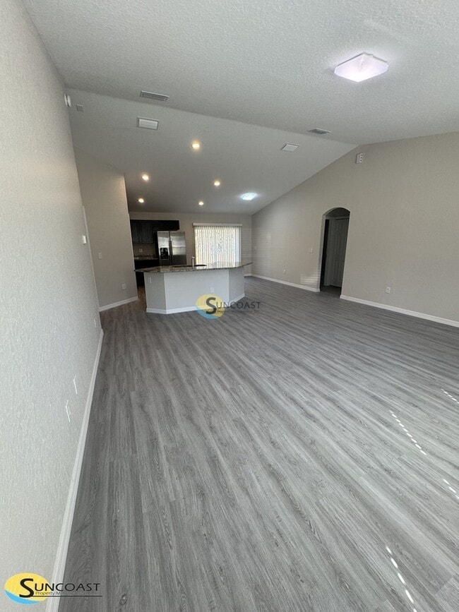 Building Photo - 1 Emerald Trail Way