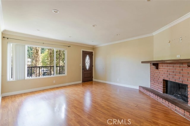 Building Photo - 909 E Garfield Ave