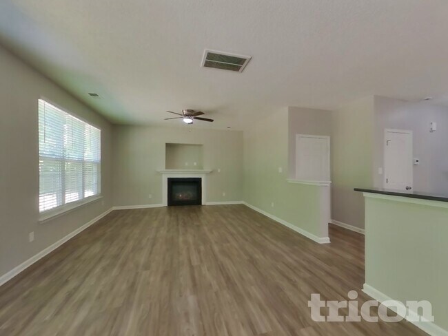 Foto del edificio - 4035 Far West Dr