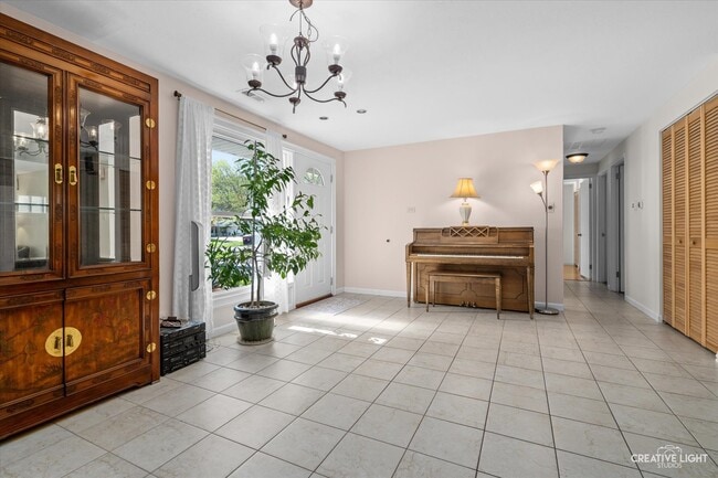 Building Photo - 121 Westover Ct