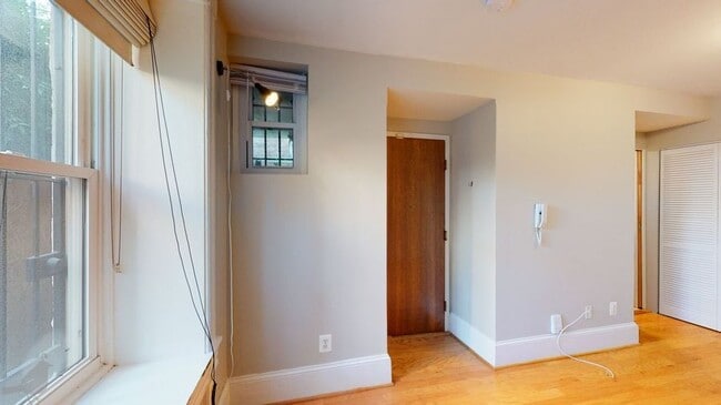 Foto del edificio - 2032 16th St NW