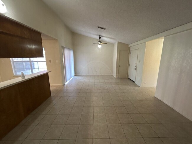 Foto del edificio - 1003 Eastside Dr