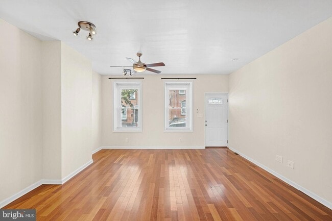 Building Photo - 126 Ripka St