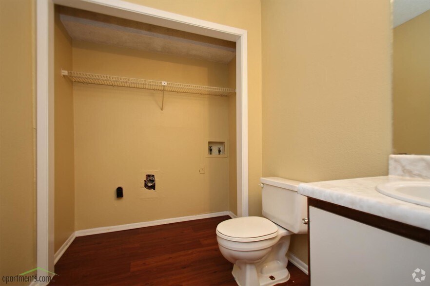Bathroom Sinks Baton Rouge shenandoah bend apartments rentals - baton rouge, la | apartments Bathroom Sinks Baton Rouge shenandoah bend apartments rentals - baton rouge, la | apartments