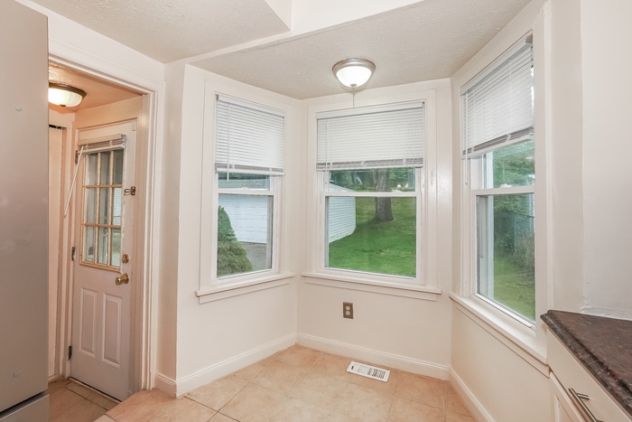 19600 Milan Dr Maple Heights, OH 44137 – photo 5