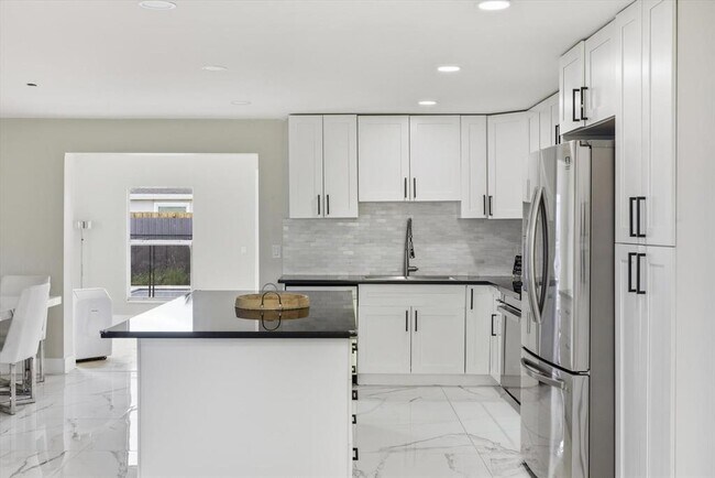 Foto del edificio - 6948 NW 8th Ct