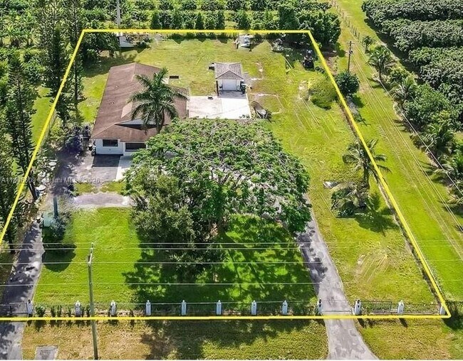 Foto del edificio - 25600 SW 157th Ave