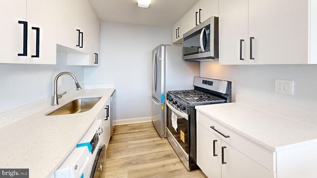 Photo - 4600 Duke St Apartment