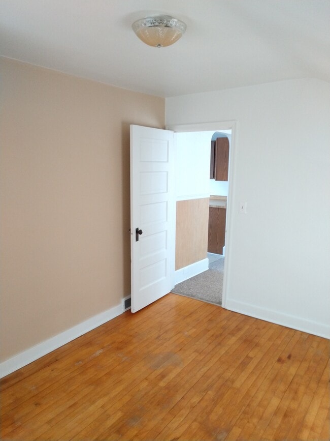 Foto del edificio - 408 N Albany St