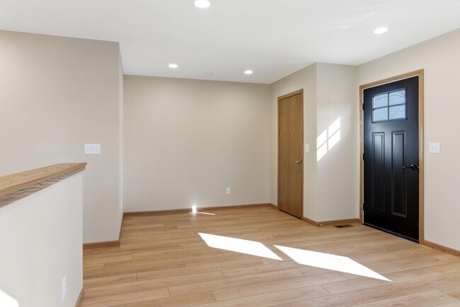 Foto del edificio - 313 E Martin St