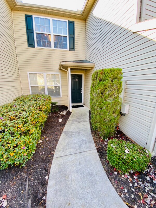 131 Oriole Ct, Hummelstown, PA 17036 Condo for Rent in Hummelstown