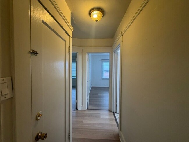 Foto del edificio - 614 Hanover St