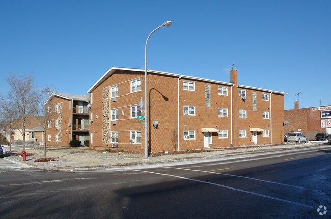 Foto del edificio - 6251-6255 S Mason Ave