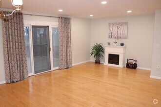 Building Photo - 611 Cornwall Ct
