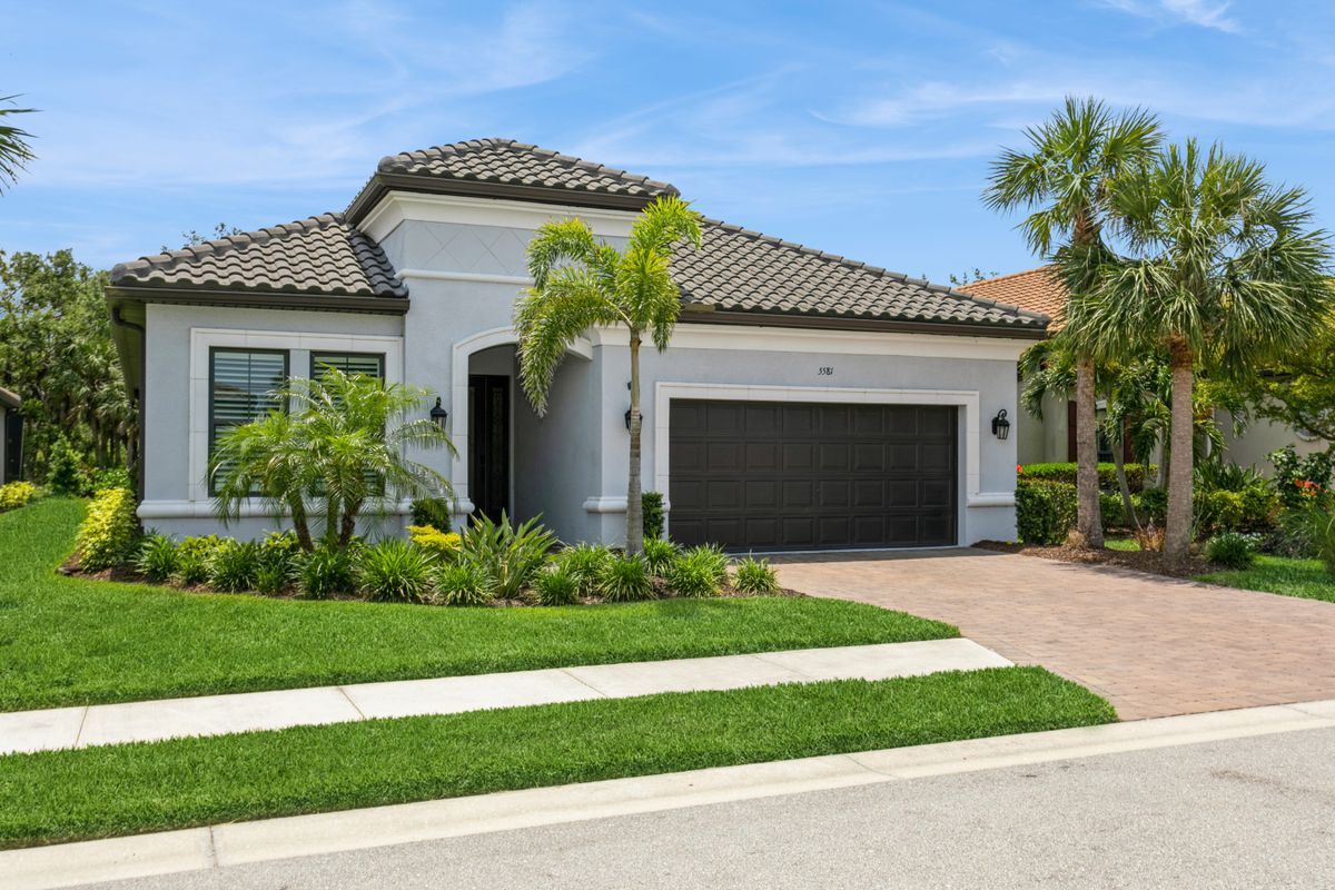 Foto principal - 5581 Piccolo St