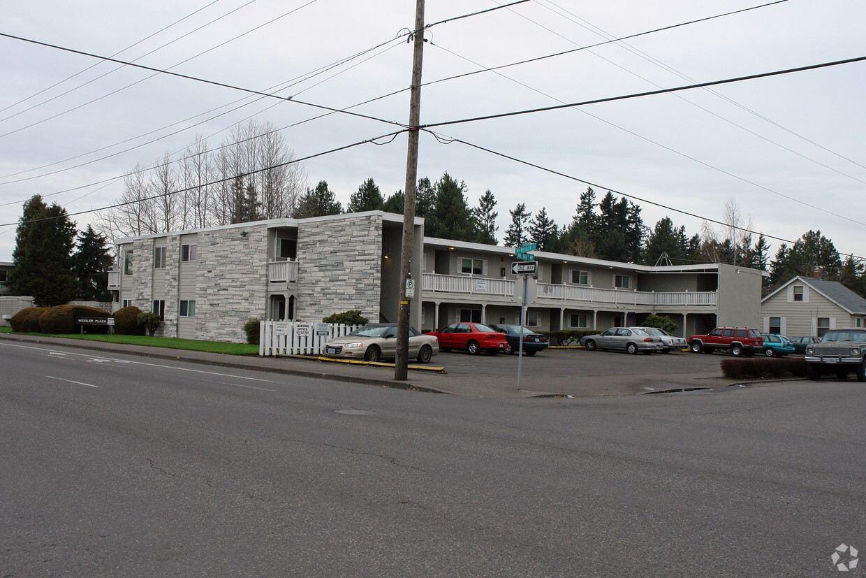 Primary Photo - Weidler Plaza