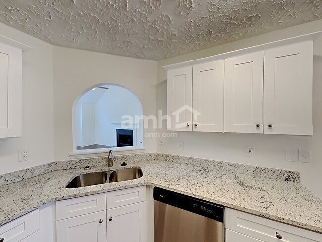 Building Photo - 4618 Noah Overlook W