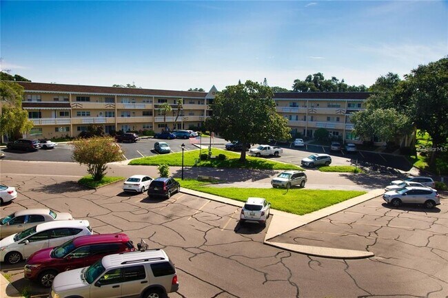 Building Photo - 2042 Australia Way W