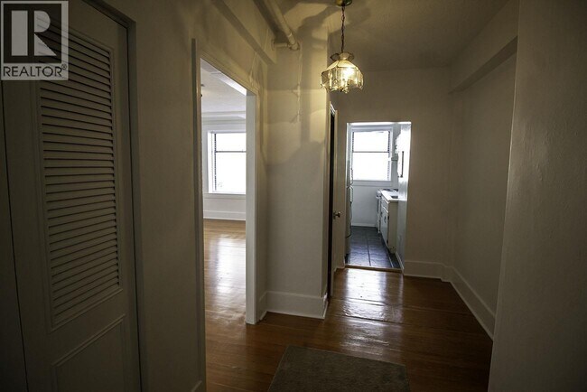 Photo du bâtiment - 777 Burrard St