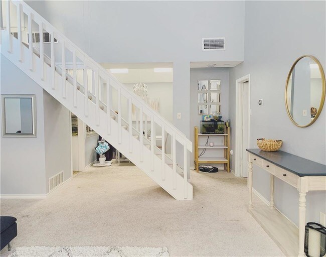 Building Photo - 3827 Clover Hill Ln