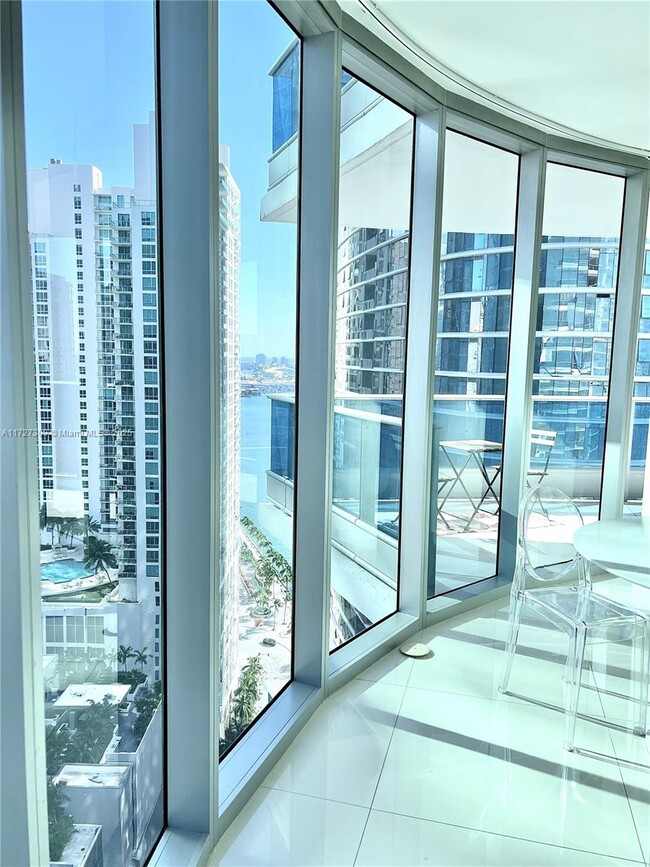 Foto del edificio - 200 Biscayne Blvd Way