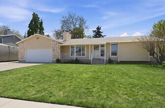 Building Photo - 1788 E Tramway Dr