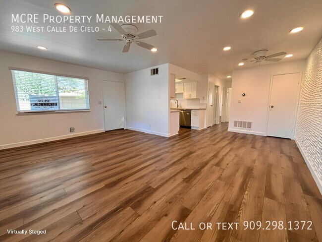 Building Photo - 983 W Calle De Cielo
