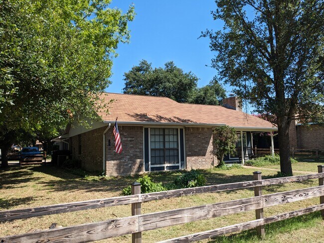Building Photo - 4514 Cactus Trail