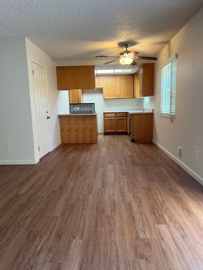 Building Photo - 6108 Verla St