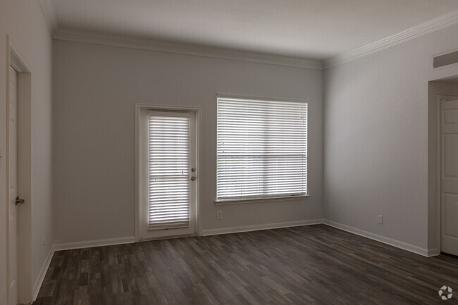 Living room - Wildwood Forest Apartments