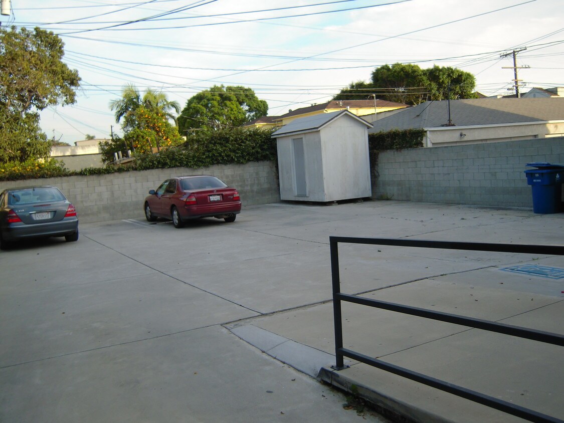 Foto del edificio - 1710 S Redondo Blvd