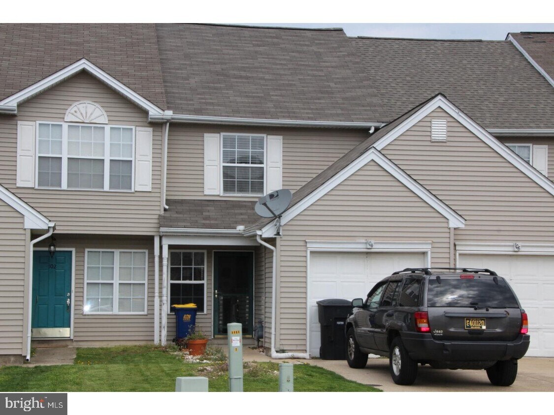 104 Periwinkle Dr, Dover, DE 19904 Townhome Rentals in Dover DE
