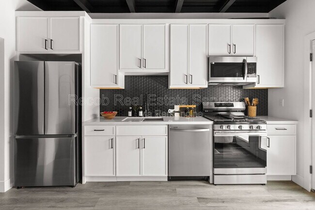 Foto del edificio - 2722 Nye St