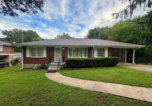 Building Photo - 2442 Antwerp Dr SE