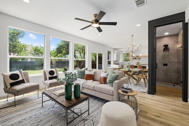 Foto del edificio - 8606 Glen Canyon Dr