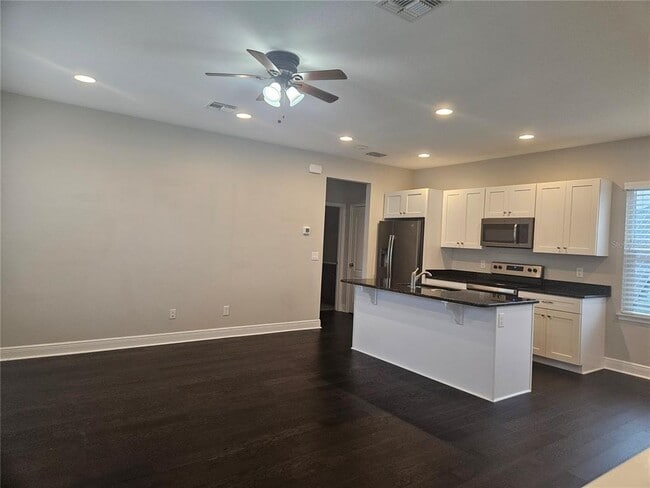 Foto del edificio - 7956 Nemours Pkwy