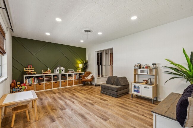 Foto del edificio - 1645 Tierney Rd