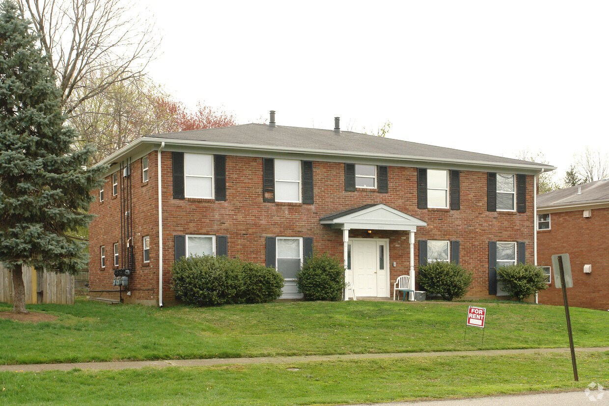 Building Photo - 2505 Hermitage Way