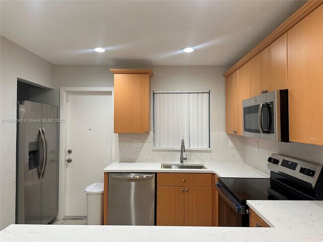 Foto del edificio - 8104 SW 82nd Pl