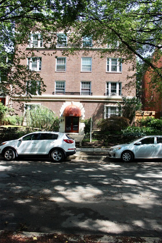 Primary Photo - 2009 Belmont Rd NW