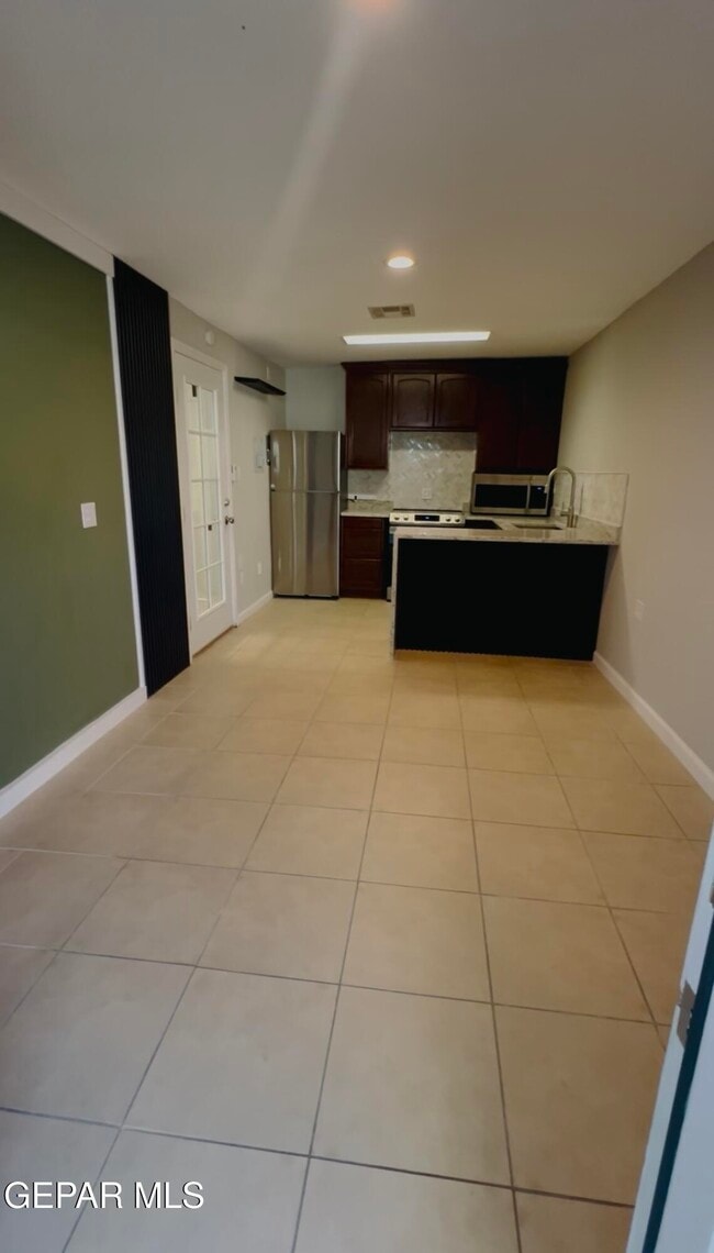 Foto del edificio - 3115 Hamilton Ave