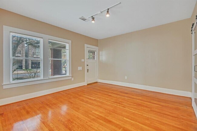 Foto del edificio - 601 W Pierce St